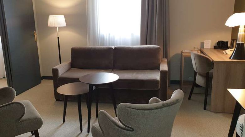 <b>Best Western Crequi Lyon Part Dieu Suite</b>. Images powered by <a href="https://iceportal.shijigroup.com/" title="IcePortal" target="_blank">IcePortal</a>.