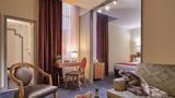 <b>Best Western Bordeaux Bayonne Etche-Ona Suite</b>. Images powered by <a href="https://iceportal.shijigroup.com/" title="IcePortal" target="_blank">IcePortal</a>.