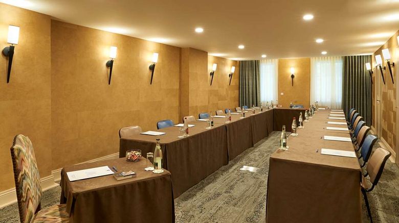 <b>Best Western Bordeaux Bayonne Etche-Ona Meeting</b>. Images powered by <a href="https://iceportal.shijigroup.com/" title="IcePortal" target="_blank">IcePortal</a>.