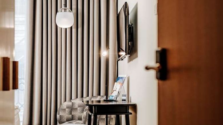 <b>Best Western Plus Hotel Bern Room</b>. Images powered by <a href="https://iceportal.shijigroup.com/" title="IcePortal" target="_blank">IcePortal</a>.