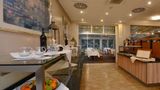 <b>Best Western Plus Delta Park Hotel Restaurant</b>. Images powered by <a href="https://iceportal.shijigroup.com/" title="IcePortal" target="_blank">IcePortal</a>.