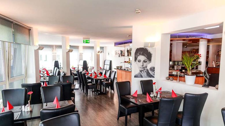 <b>Best Western Plazahotel Filderstadt Restaurant</b>. Images powered by <a href="https://iceportal.shijigroup.com/" title="IcePortal" target="_blank">IcePortal</a>.