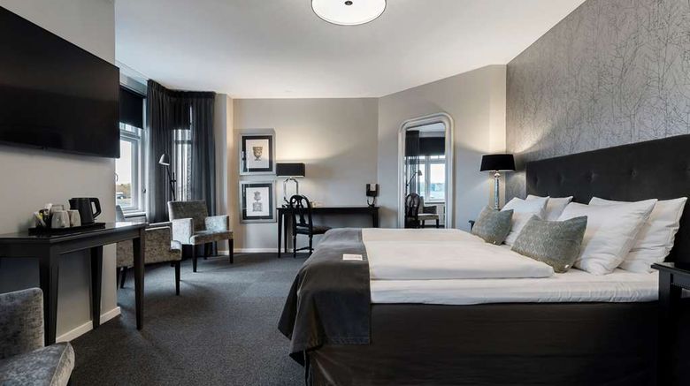 <b>Best Western Plus Hotel Kronjylland Suite</b>. Images powered by <a href="https://iceportal.shijigroup.com/" title="IcePortal" target="_blank">IcePortal</a>.
