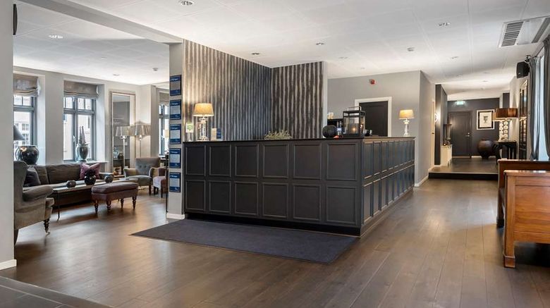 <b>Best Western Plus Hotel Kronjylland Lobby</b>. Images powered by <a href="https://iceportal.shijigroup.com/" title="IcePortal" target="_blank">IcePortal</a>.