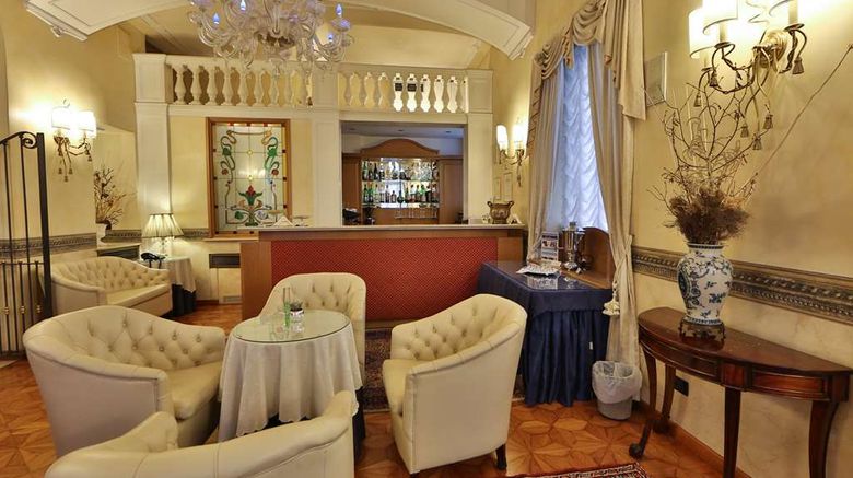 <b>Best Western Plus Hotel Genova Lobby</b>. Images powered by <a href="https://iceportal.shijigroup.com/" title="IcePortal" target="_blank">IcePortal</a>.