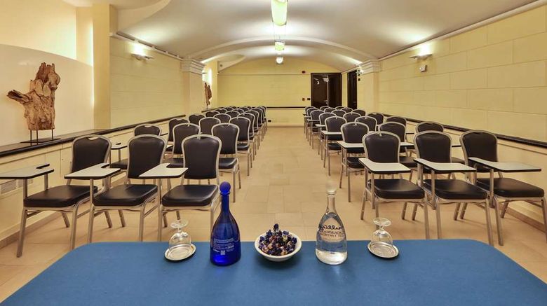<b>Best Western Plus Hotel Genova Meeting</b>. Images powered by <a href="https://iceportal.shijigroup.com/" title="IcePortal" target="_blank">IcePortal</a>.