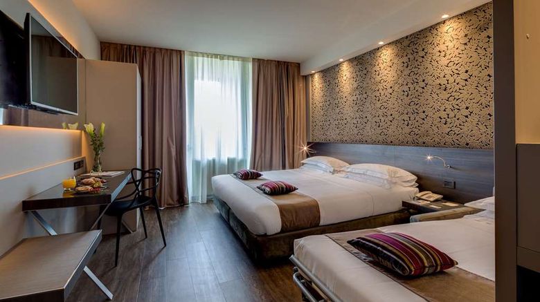 <b>Best Western Plus Hotel Farnese Room</b>. Images powered by <a href="https://iceportal.shijigroup.com/" title="IcePortal" target="_blank">IcePortal</a>.