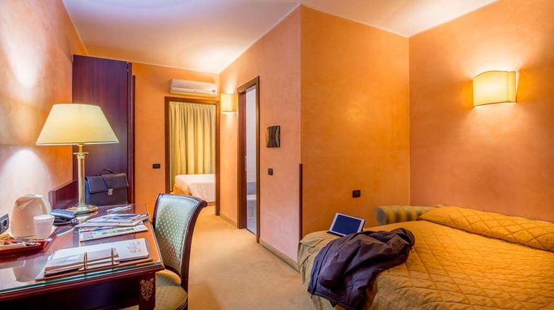 <b>Best Western Cavalieri Della Corona Suite</b>. Images powered by <a href="https://iceportal.shijigroup.com/" title="IcePortal" target="_blank">IcePortal</a>.