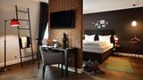 <b>SYTE Hotel Mannheim Room</b>. Images powered by <a href="https://iceportal.shijigroup.com/" title="IcePortal" target="_blank">IcePortal</a>.