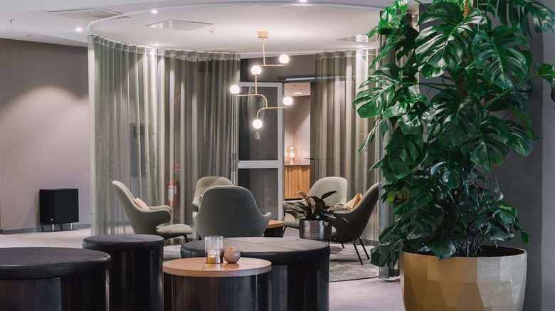 <b>Scandic Hotel Opalen Lobby</b>. Images powered by <a href="https://iceportal.shijigroup.com/" title="IcePortal" target="_blank">IcePortal</a>.