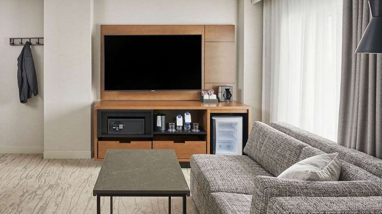 Hyatt Regency Deerfield Room