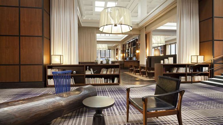 <b>Hyatt Regency Minneapolis Lobby</b>. Images powered by <a href="https://iceportal.shijigroup.com/" title="IcePortal" target="_blank">IcePortal</a>.