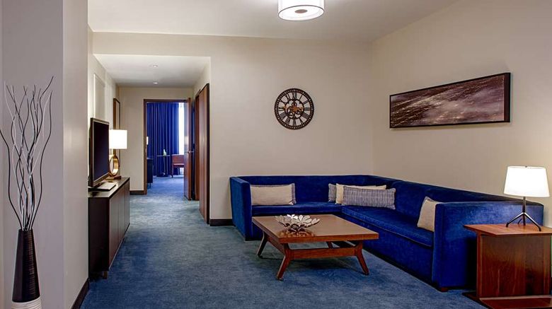 <b>Hyatt Regency Minneapolis Suite</b>. Images powered by <a href="https://iceportal.shijigroup.com/" title="IcePortal" target="_blank">IcePortal</a>.