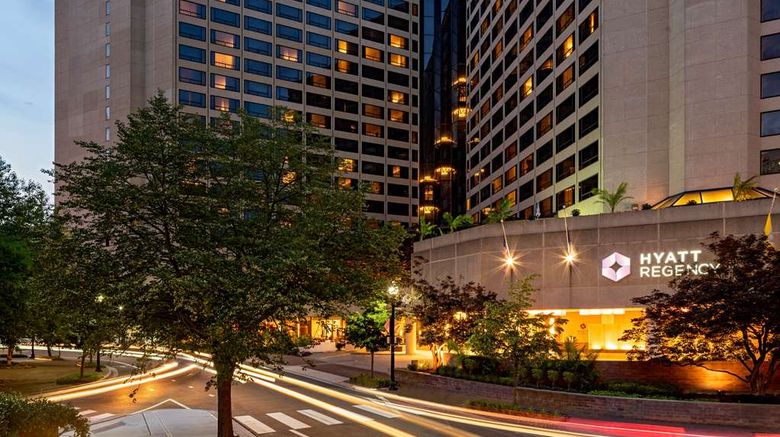Hyatt Regency Crystal City at DCA Arpt Exterior. Images powered by <a href="https://iceportal.shijigroup.com" target="_blank" rel="noopener">Ice Portal</a>.