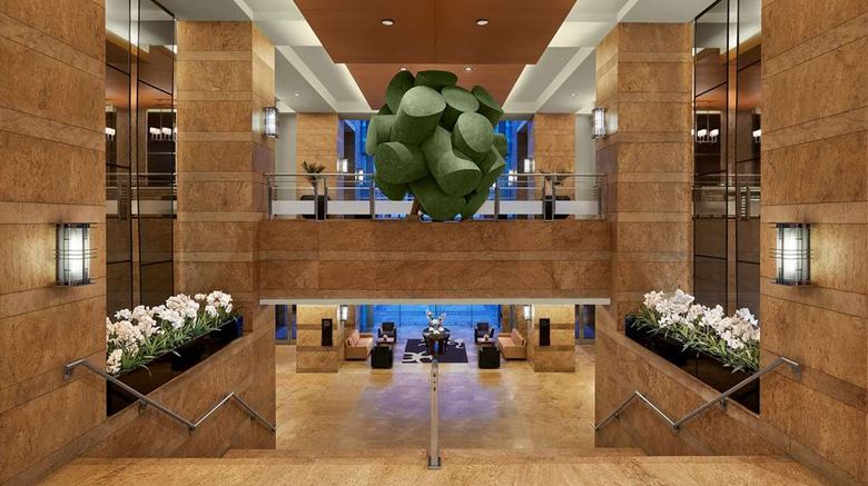 <b>Grand Hyatt Mumbai Lobby</b>. Images powered by <a href="https://iceportal.shijigroup.com/" title="IcePortal" target="_blank">IcePortal</a>.