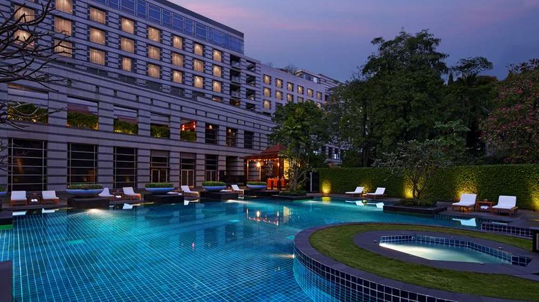 <b>Grand Hyatt Mumbai Pool</b>. Images powered by <a href="https://iceportal.shijigroup.com/" title="IcePortal" target="_blank">IcePortal</a>.
