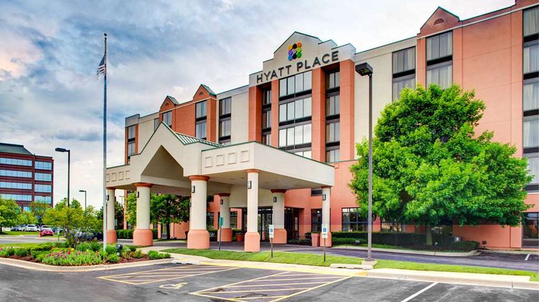 Hyatt Place Windward Pkwy Exterior. Images powered by <a href="https://iceportal.shijigroup.com" target="_blank" rel="noopener">Ice Portal</a>.