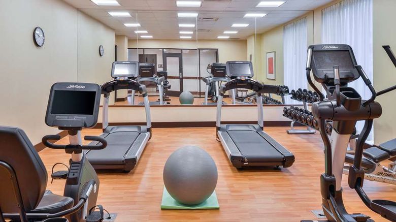 <b>Hyatt Place Herndon/Dulles Airport-East Health</b>. Images powered by <a href="https://iceportal.shijigroup.com/" title="IcePortal" target="_blank">IcePortal</a>.
