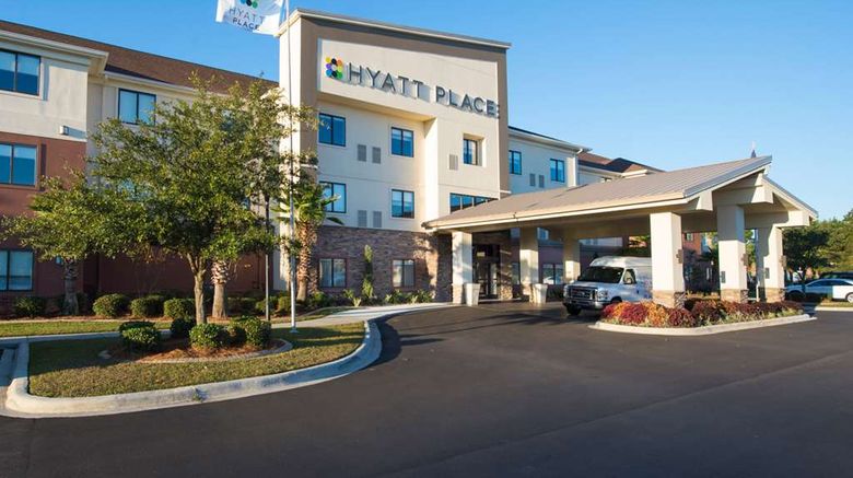 Hyatt Place Savannah Airport Exterior. Images powered by <a href="https://iceportal.shijigroup.com" target="_blank" rel="noopener">Ice Portal</a>.
