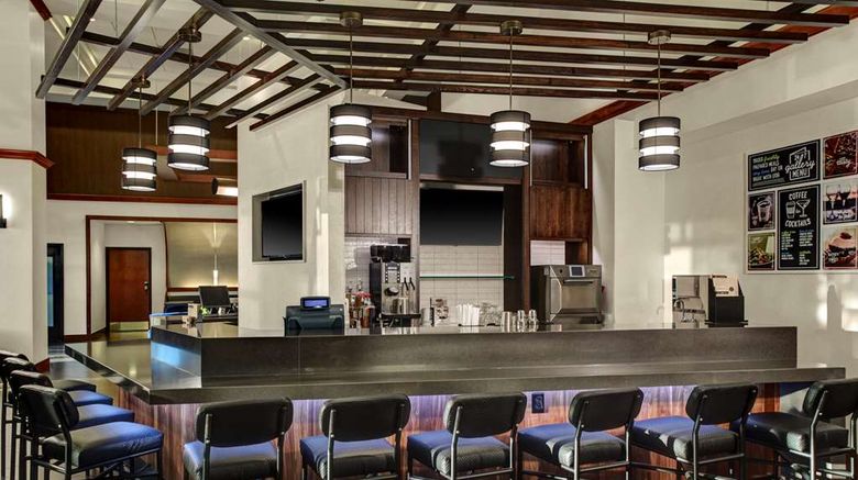 <b>Hyatt Place Lakeland Center Restaurant</b>. Images powered by <a href="https://iceportal.shijigroup.com/" title="IcePortal" target="_blank">IcePortal</a>.