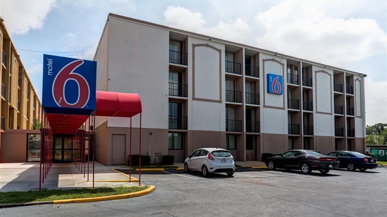 Motel 6 Jackson- Tourist Class Jackson Tn Hotels- Gds Reservation Codes Travel Weekly