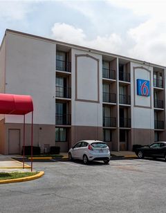 Motel 6 Jackson