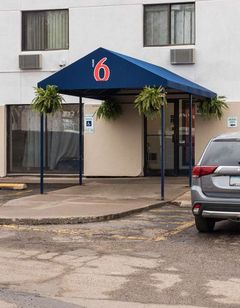 Motel 6 St Paul I-94