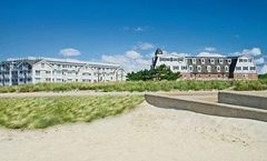 Newport Beach Hotel & Suites