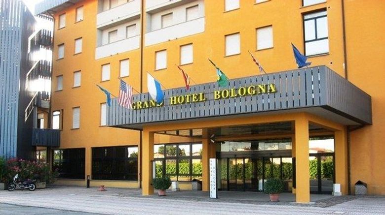 <b>Grand Hotel Bologna Exterior</b>. Images powered by <a href="https://iceportal.shijigroup.com/" title="IcePortal" target="_blank">IcePortal</a>.