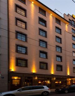 King's Hotel First Class