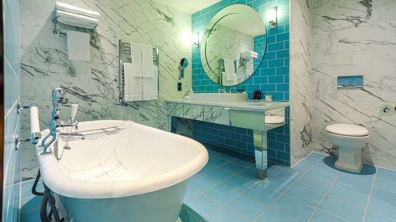 <b>The Merchant Hotel Room</b>. Images powered by <a href="https://iceportal.shijigroup.com/" title="IcePortal" target="_blank">IcePortal</a>.