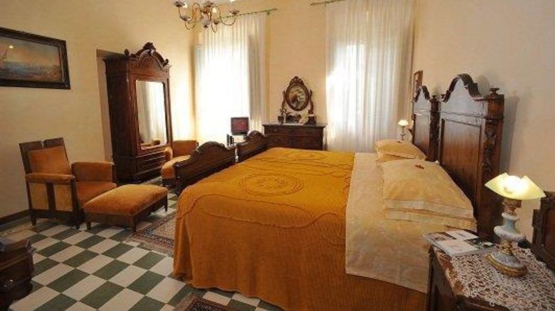 Villa Dei Fiori Charme And Relax Room. Images powered by <a href="https://iceportal.shijigroup.com" target="_blank" rel="noopener">Ice Portal</a>.