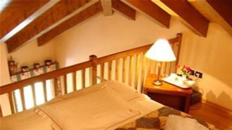 Hotel Relais des Glaciers Room. Images powered by <a href="https://iceportal.shijigroup.com" target="_blank" rel="noopener">Ice Portal</a>.