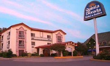 Quinta Dorada Hotel & Suites