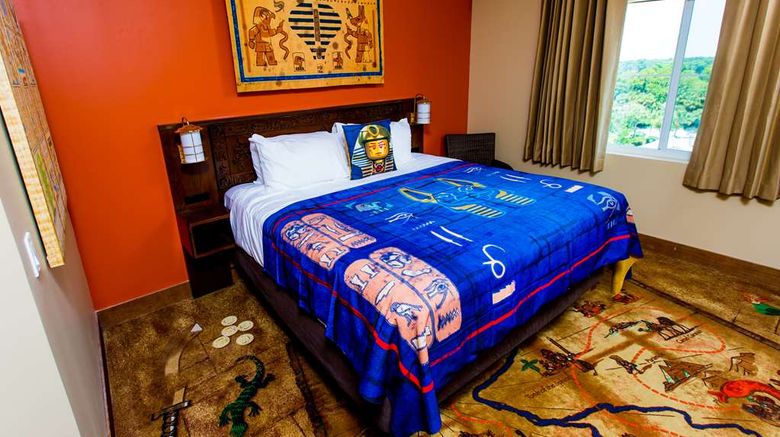 <b>LEGOLAND Florida Resort Room</b>. Images powered by <a href="https://iceportal.shijigroup.com/" title="IcePortal" target="_blank">IcePortal</a>.