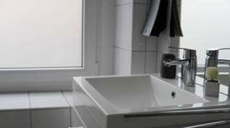 <b>Hotel Lindenhof Room</b>. Images powered by <a href="https://iceportal.shijigroup.com/" title="IcePortal" target="_blank">IcePortal</a>.