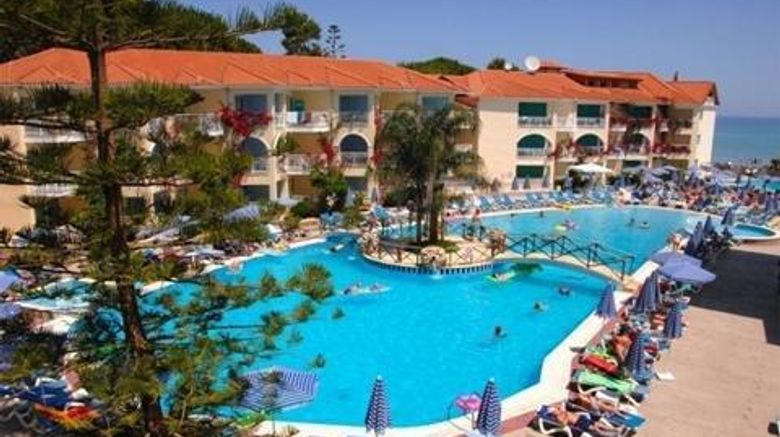 <b>Tsilivi Beach Hotel Pool</b>. Images powered by <a href="https://iceportal.shijigroup.com/" title="IcePortal" target="_blank">IcePortal</a>.