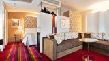<b>Hotel Cambon Suite</b>. Images powered by <a href="https://iceportal.shijigroup.com/" title="IcePortal" target="_blank">IcePortal</a>.