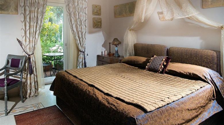 <b>Villa le Scale Room</b>. Images powered by <a href="https://iceportal.shijigroup.com/" title="IcePortal" target="_blank">IcePortal</a>.