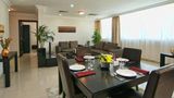 Retaj Residence - Al Cornich Restaurant
