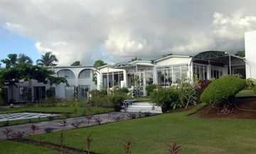 Retaj Moroni Hotel