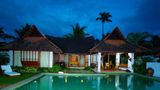 <b>Kumarakom Lake Resort Suite</b>. Images powered by <a href="https://iceportal.shijigroup.com/" title="IcePortal" target="_blank">IcePortal</a>.