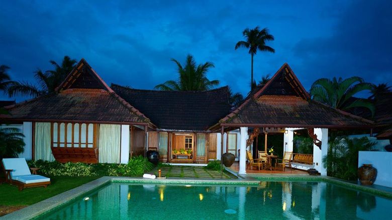 <b>Kumarakom Lake Resort Suite</b>. Images powered by <a href="https://iceportal.shijigroup.com/" title="IcePortal" target="_blank">IcePortal</a>.