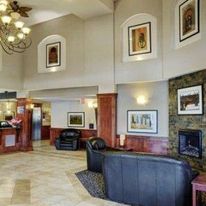 Lakeview Inn & Suites Fort Nelson