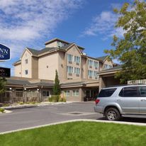 Crystal Inn Hotel & Suites Downtown