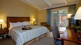 Red Cottage Inn & Suites Room