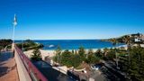 Coogee Sands Hotel & Apartments Beach