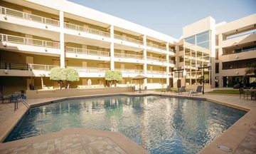 Araiza Inn