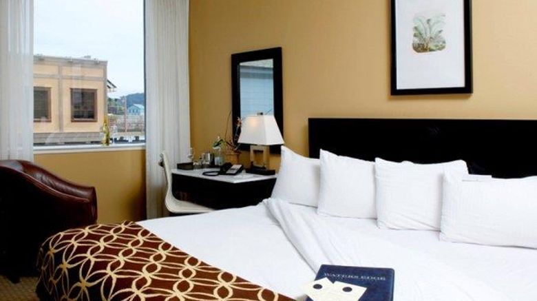 <b>Waters Edge Hotel Room</b>. Images powered by <a href="https://iceportal.shijigroup.com/" title="IcePortal" target="_blank">IcePortal</a>.