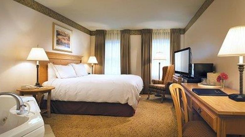 <b>Inn on the Square Room</b>. Images powered by <a href="https://iceportal.shijigroup.com/" title="IcePortal" target="_blank">IcePortal</a>.